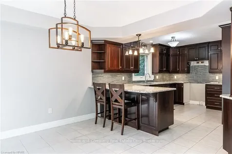 9 Fairfield Drive Stratford ON N5A 0A5