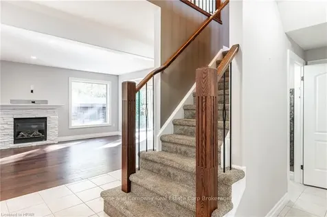 9 Fairfield Drive Stratford ON N5A 0A5