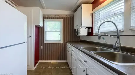 46 Cranberry Drive Ashfield-colborne-wawanosh ON N7A 3Y2