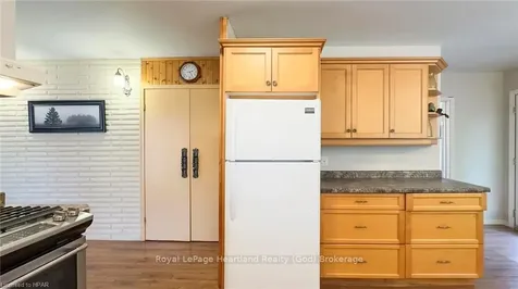 244 Picton Street W Goderich ON N7A 2C8