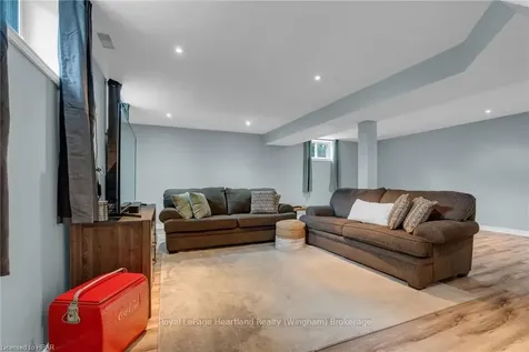 5 Minto Street N Minto ON N0G 1M0
