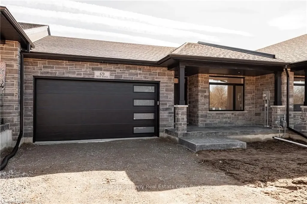 68 Deer Ridge Lane Bluewater ON N0M 1G0