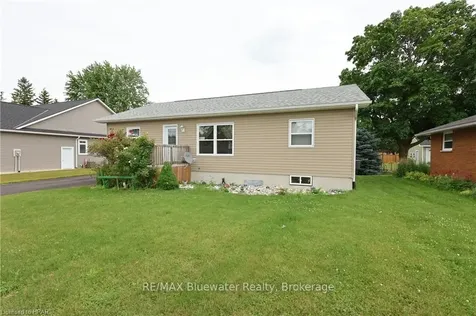 17 John Street S Bluewater ON N0M 2T0