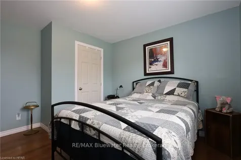 17 John Street S Bluewater ON N0M 2T0