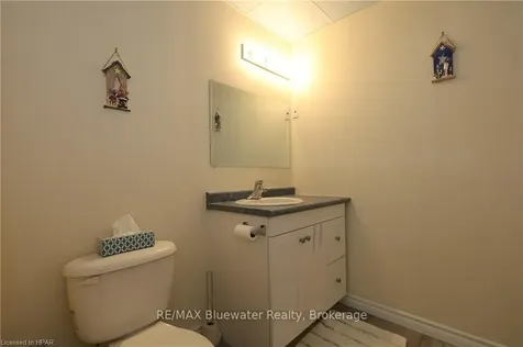 17 John Street S Bluewater ON N0M 2T0