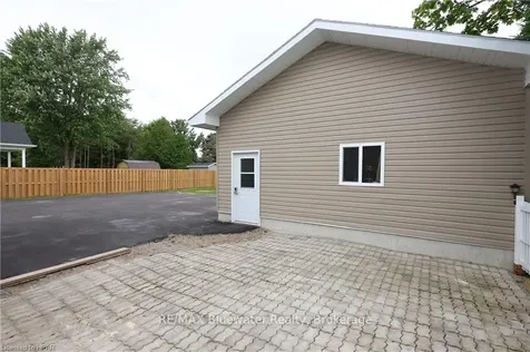 17 John Street S Bluewater ON N0M 2T0