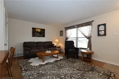 17 John Street S Bluewater ON N0M 2T0