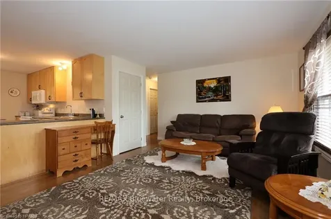 17 John Street S Bluewater ON N0M 2T0