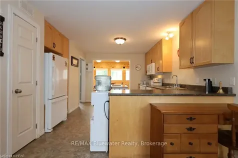 17 John Street S Bluewater ON N0M 2T0