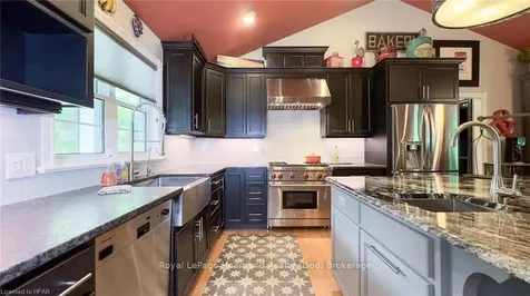 27 George Street Bluewater ON N0M 1G0