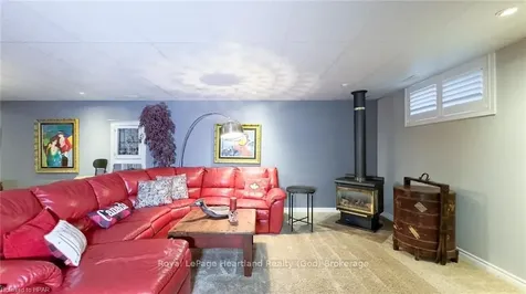 27 George Street Bluewater ON N0M 1G0