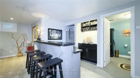 27 George Street Bluewater ON N0M 1G0