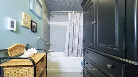 27 George Street Bluewater ON N0M 1G0