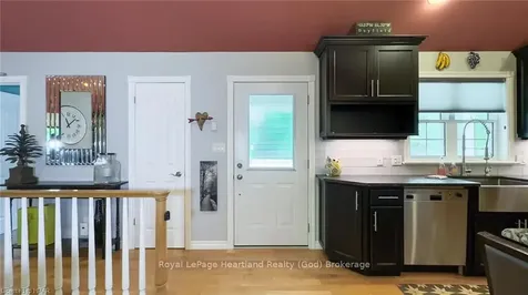 27 George Street Bluewater ON N0M 1G0