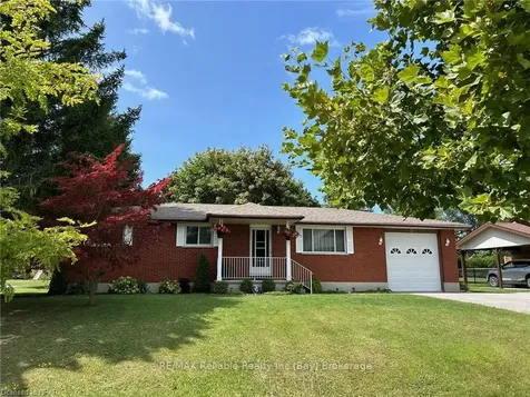 21 Hamilton Street Bluewater ON N0M 1G0