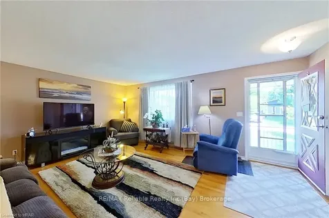 21 Hamilton Street Bluewater ON N0M 1G0