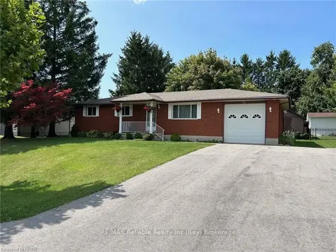 21 Hamilton Street Bluewater ON N0M 1G0