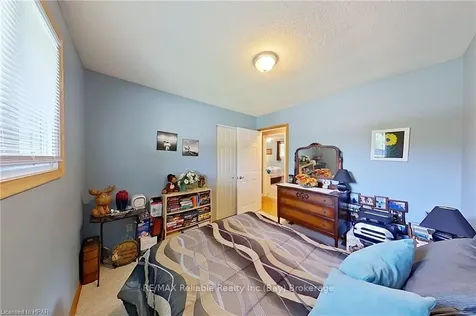 21 Hamilton Street Bluewater ON N0M 1G0