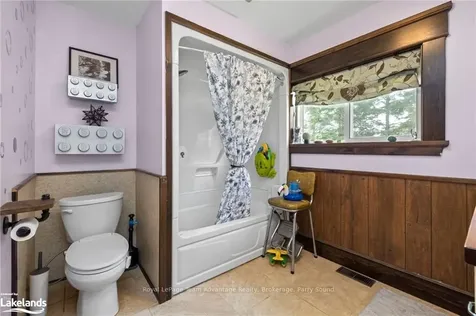 12 Lakeshore Road Mckellar ON P0G 1C0
