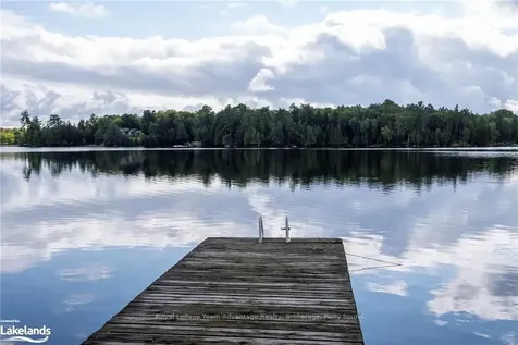 12 Lakeshore Road Mckellar ON P0G 1C0