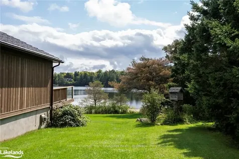12 Lakeshore Road Mckellar ON P0G 1C0
