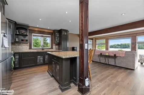 12 Lakeshore Road Mckellar ON P0G 1C0