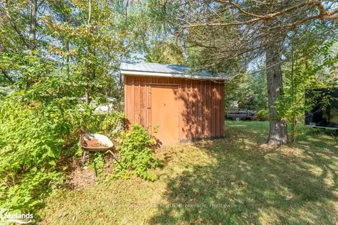 364 Ravenscliffe Road Huntsville ON P1H 1L7