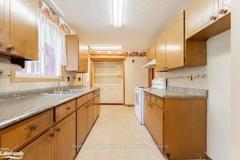 364 Ravenscliffe Road Huntsville ON P1H 1L7