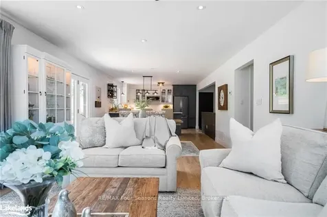 119 Hillcrest Drive Blue Mountains ON N0H 1J0