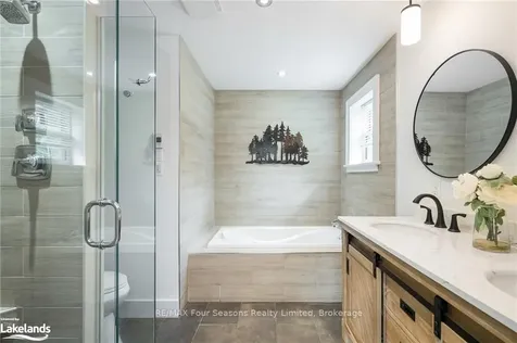 119 Hillcrest Drive Blue Mountains ON N0H 1J0