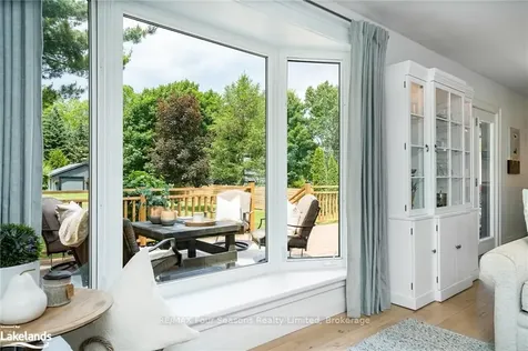 119 Hillcrest Drive Blue Mountains ON N0H 1J0