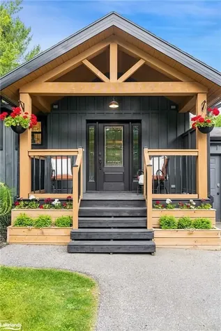 119 Hillcrest Drive Blue Mountains ON N0H 1J0