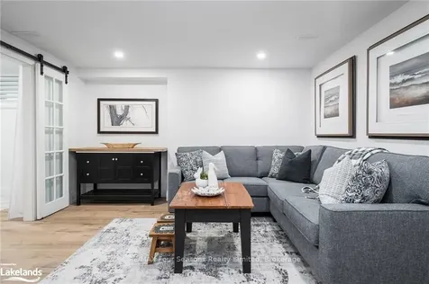 119 Hillcrest Drive Blue Mountains ON N0H 1J0