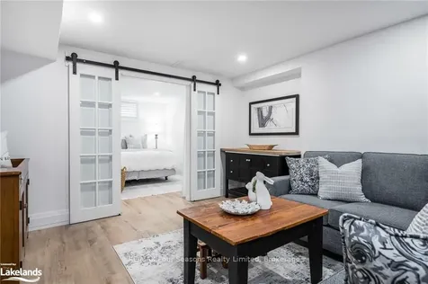 119 Hillcrest Drive Blue Mountains ON N0H 1J0