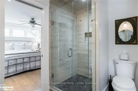 119 Hillcrest Drive Blue Mountains ON N0H 1J0