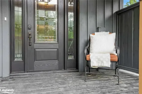 119 Hillcrest Drive Blue Mountains ON N0H 1J0