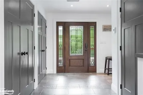 119 Hillcrest Drive Blue Mountains ON N0H 1J0