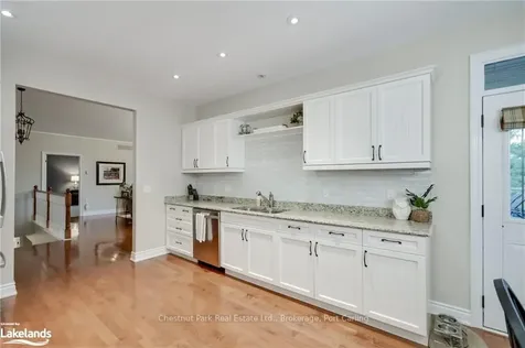 17 Gainsborough Road Bracebridge ON P1L 0A8