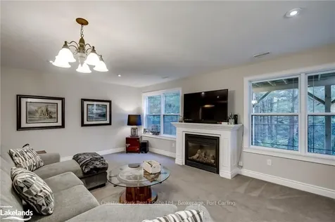 17 Gainsborough Road Bracebridge ON P1L 0A8