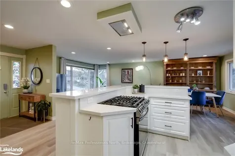 61 Woodland Drive N Bracebridge ON P1L 1M2