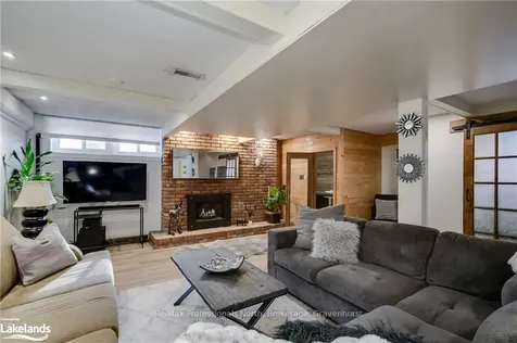 61 Woodland Drive N Bracebridge ON P1L 1M2