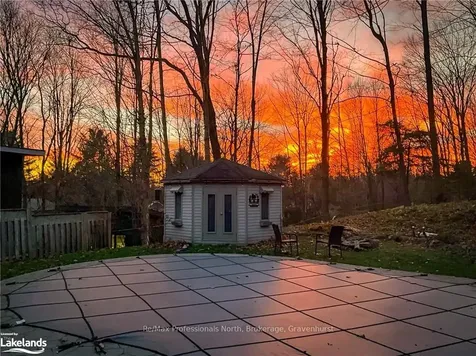 61 Woodland Drive N Bracebridge ON P1L 1M2