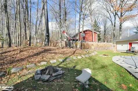 61 Woodland Drive N Bracebridge ON P1L 1M2
