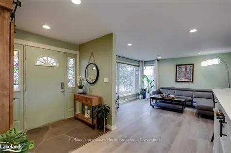 61 Woodland Drive N Bracebridge ON P1L 1M2