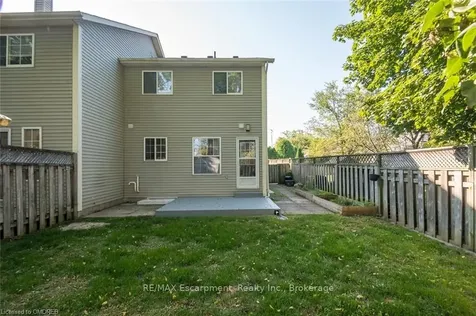 24 Willver Drive St. Catharines ON L2M 7Y1