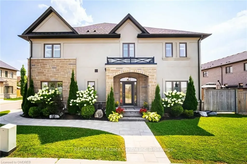 1 Sonoma Valley Crescent Hamilton ON L9B 0J3