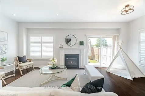 1 Sonoma Valley Crescent Hamilton ON L9B 0J3