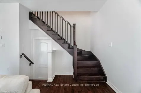 1 Sonoma Valley Crescent Hamilton ON L9B 0J3