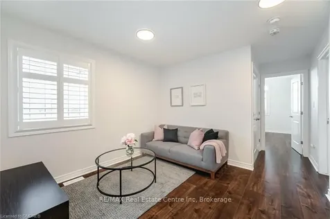 1 Sonoma Valley Crescent Hamilton ON L9B 0J3