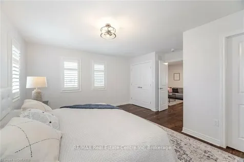 1 Sonoma Valley Crescent Hamilton ON L9B 0J3